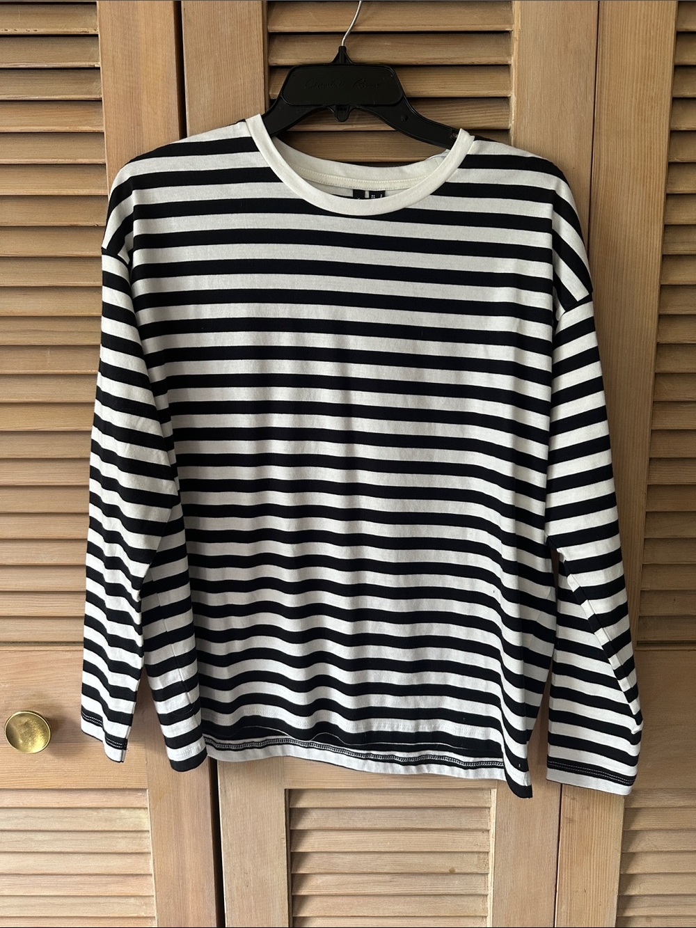 Vera Moda Oversized Black & White Striped Long-Sleeve Tee